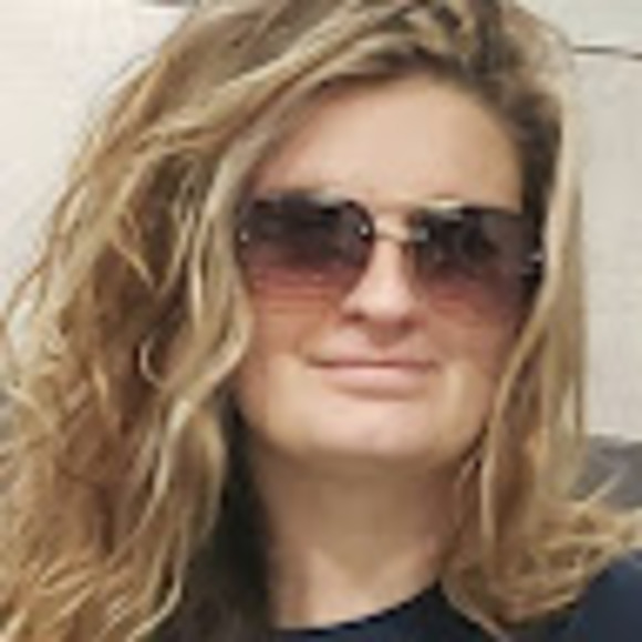 Meet your Posher, Tessa - Picture 1 of 1